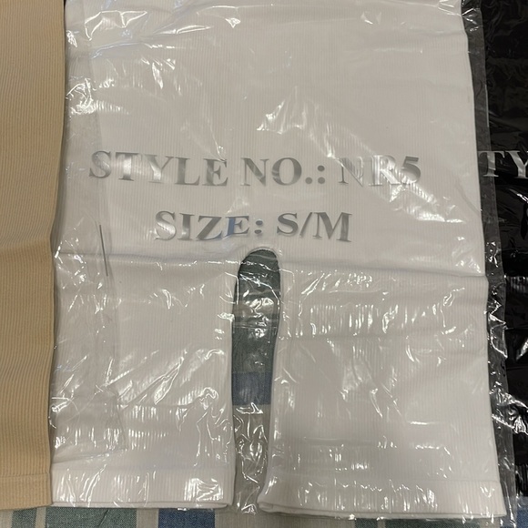 Set of 3 biker shorts - Picture 3 of 6